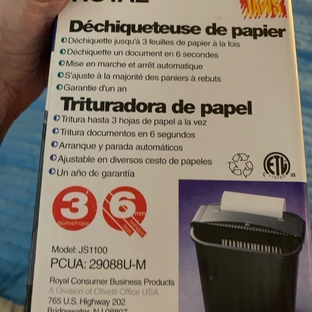 Document shredder - Picture 4 of 4